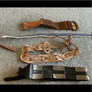 Bundle of 4 belts